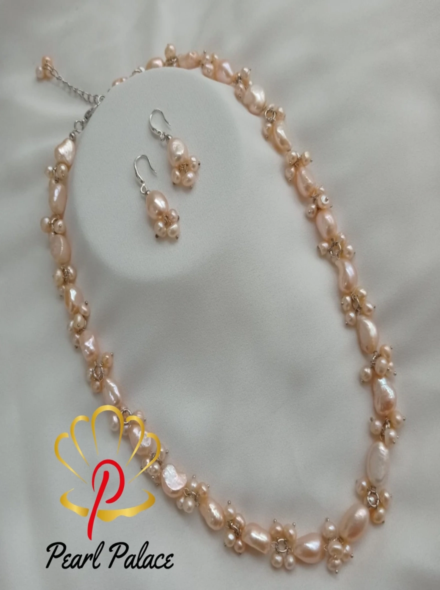 Fresh water Baroque pearl necklace