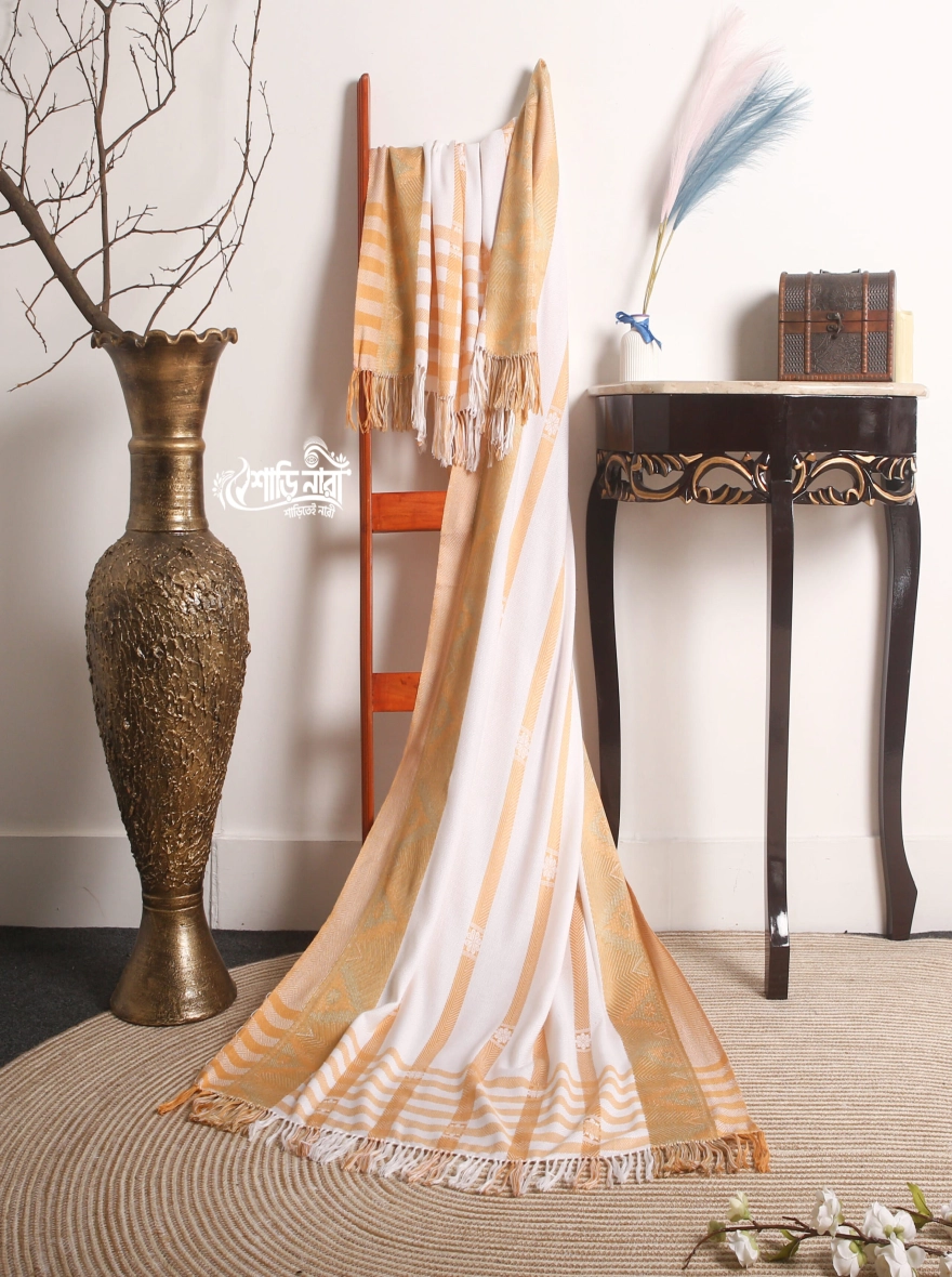 The Pearl Heritage Jamdani Shawl – Pristine White