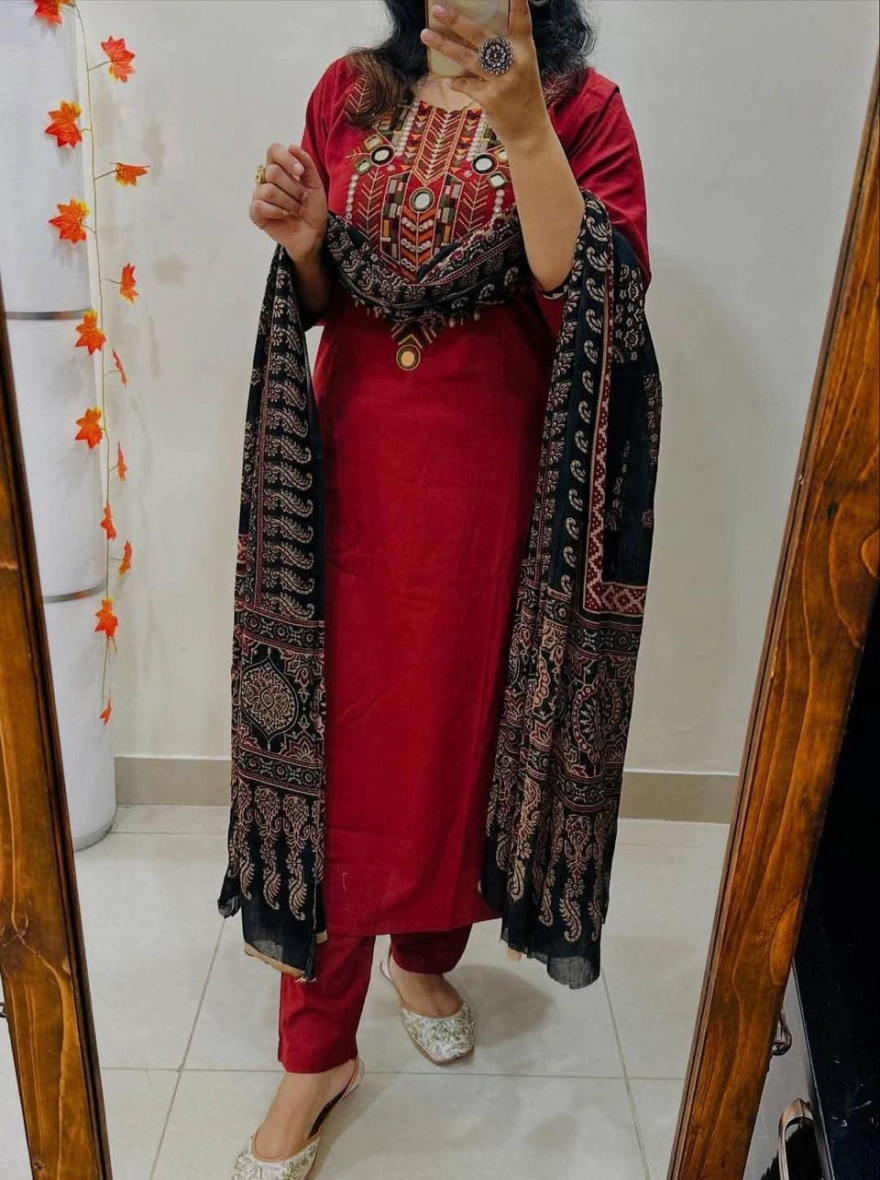 Mirror-Work Embroidered 3-Piece Kurti Set