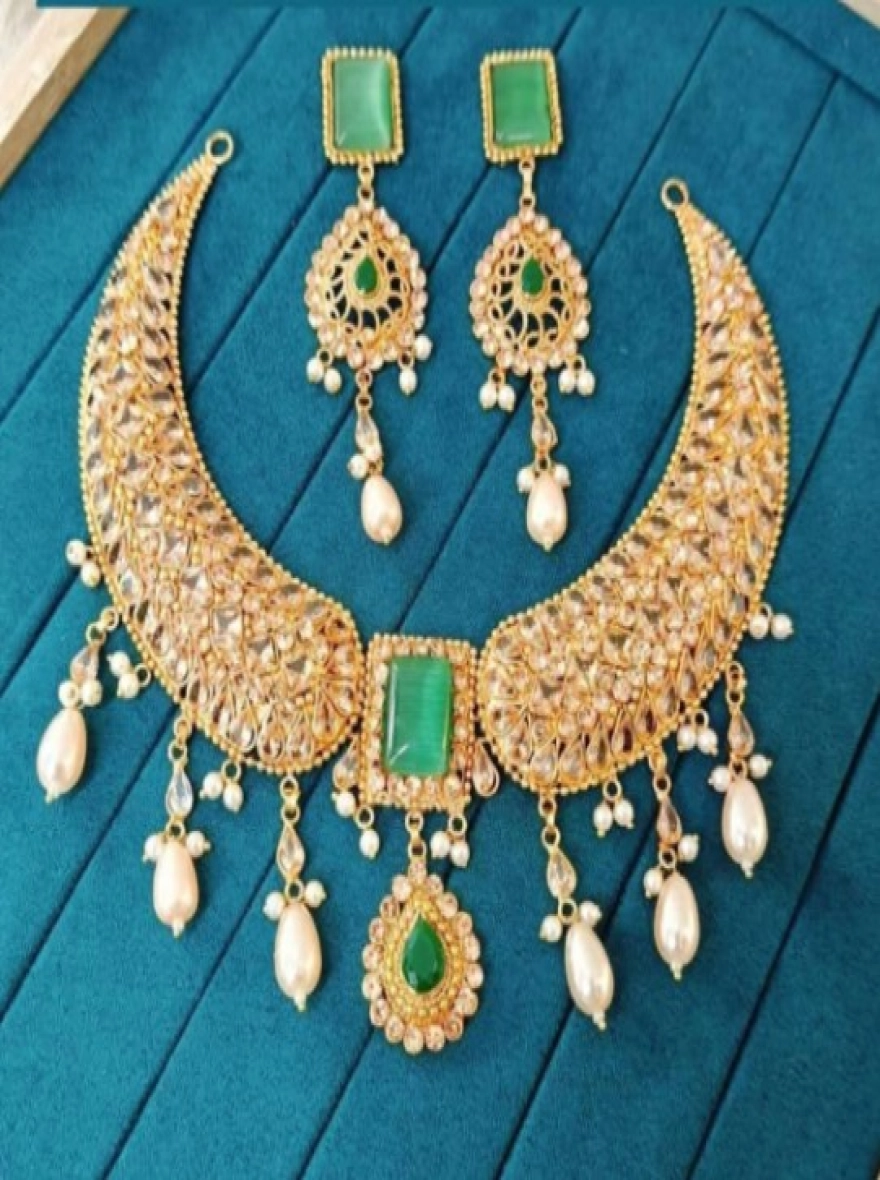 Indian Gold plating Exclusive Choker set