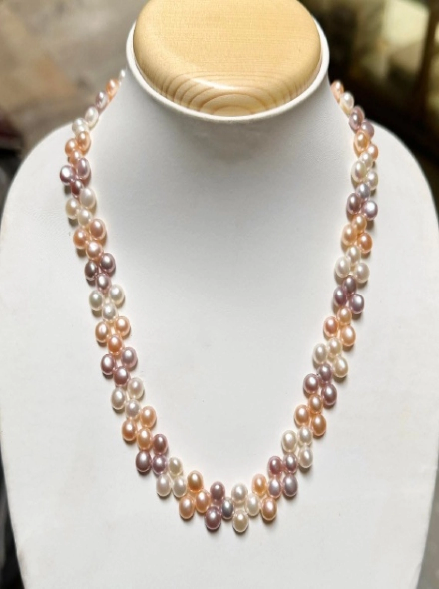Exclusive fresh water pearl necklace, Multicolor