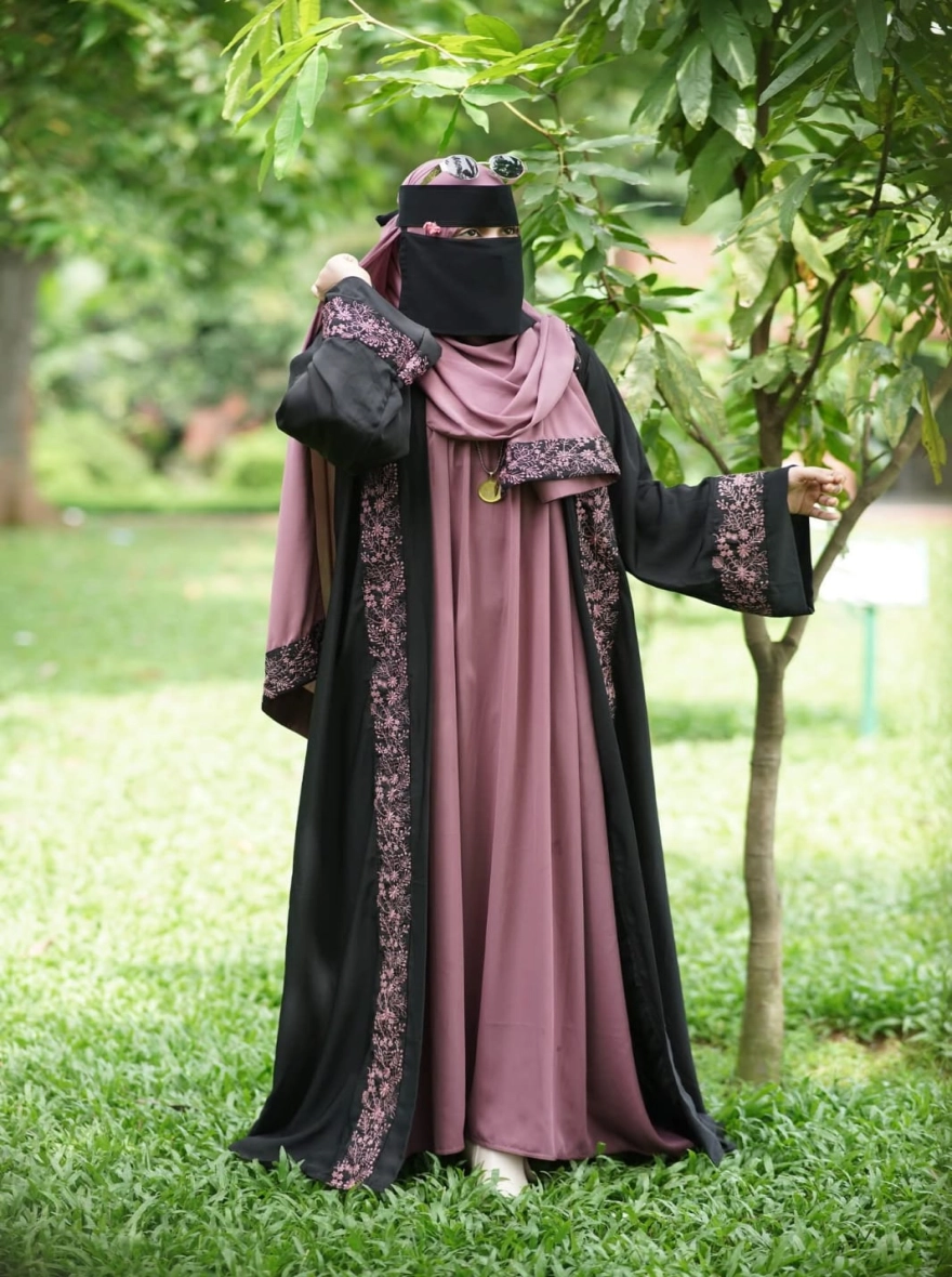 Blossom Garden Floral Open Borkha Set