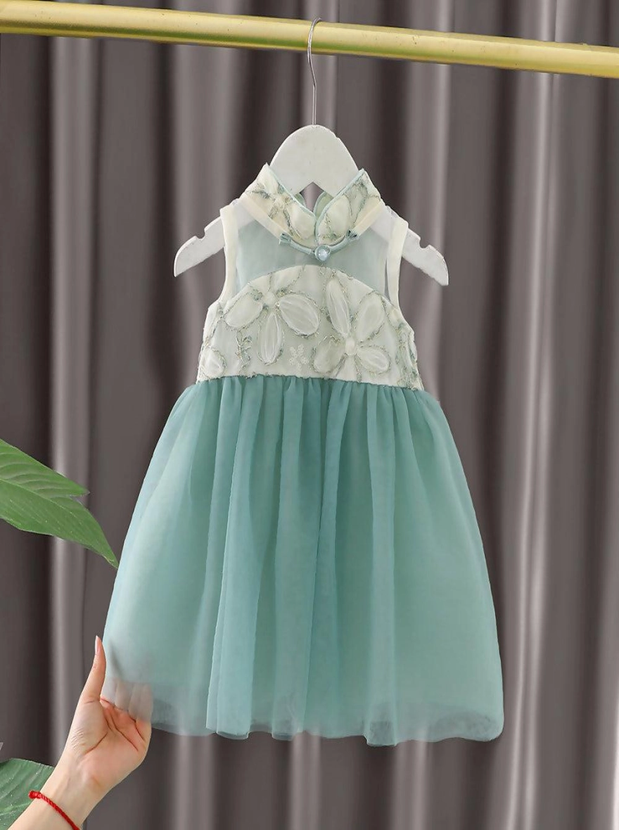 Original China Imported White And Casal Frock