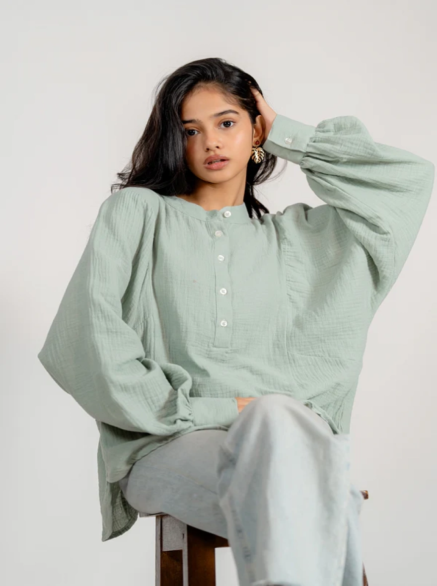Balloon Sleeve Top in Pistachio