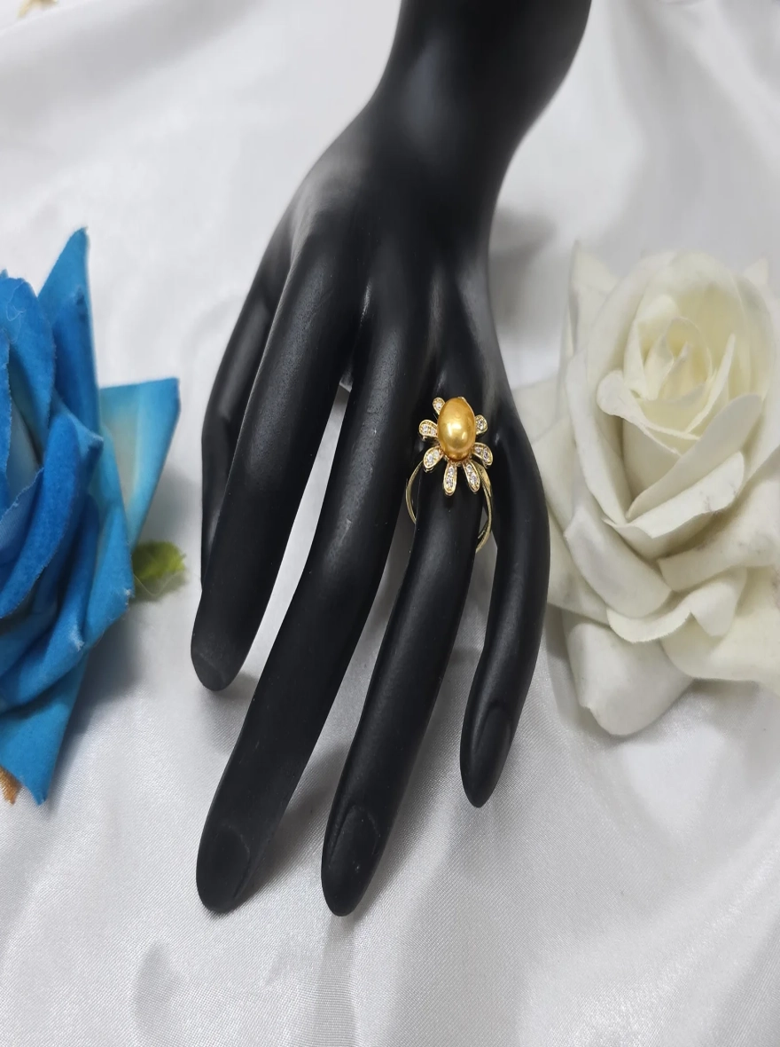 Golden Pearl Ring— Royal Halo