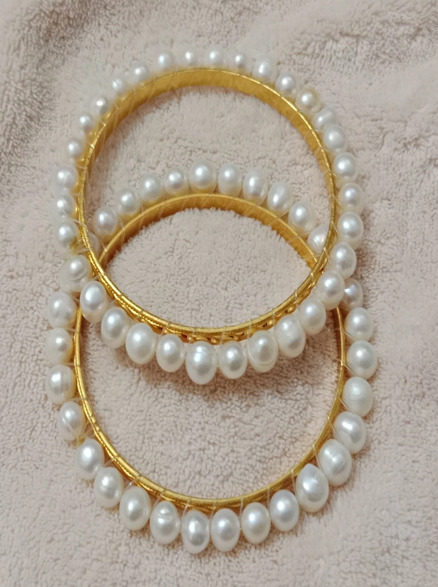 White Colour Fresh Water Pearl Bangle