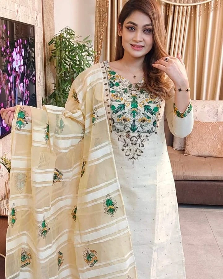 Emerald Embroidered Silk 3-Piece Salwar Kameez Suit