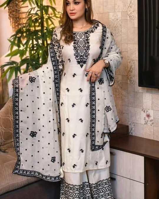 Off-White & Black Contrast Embroidered 3-Piece Salwar Kameez Suit