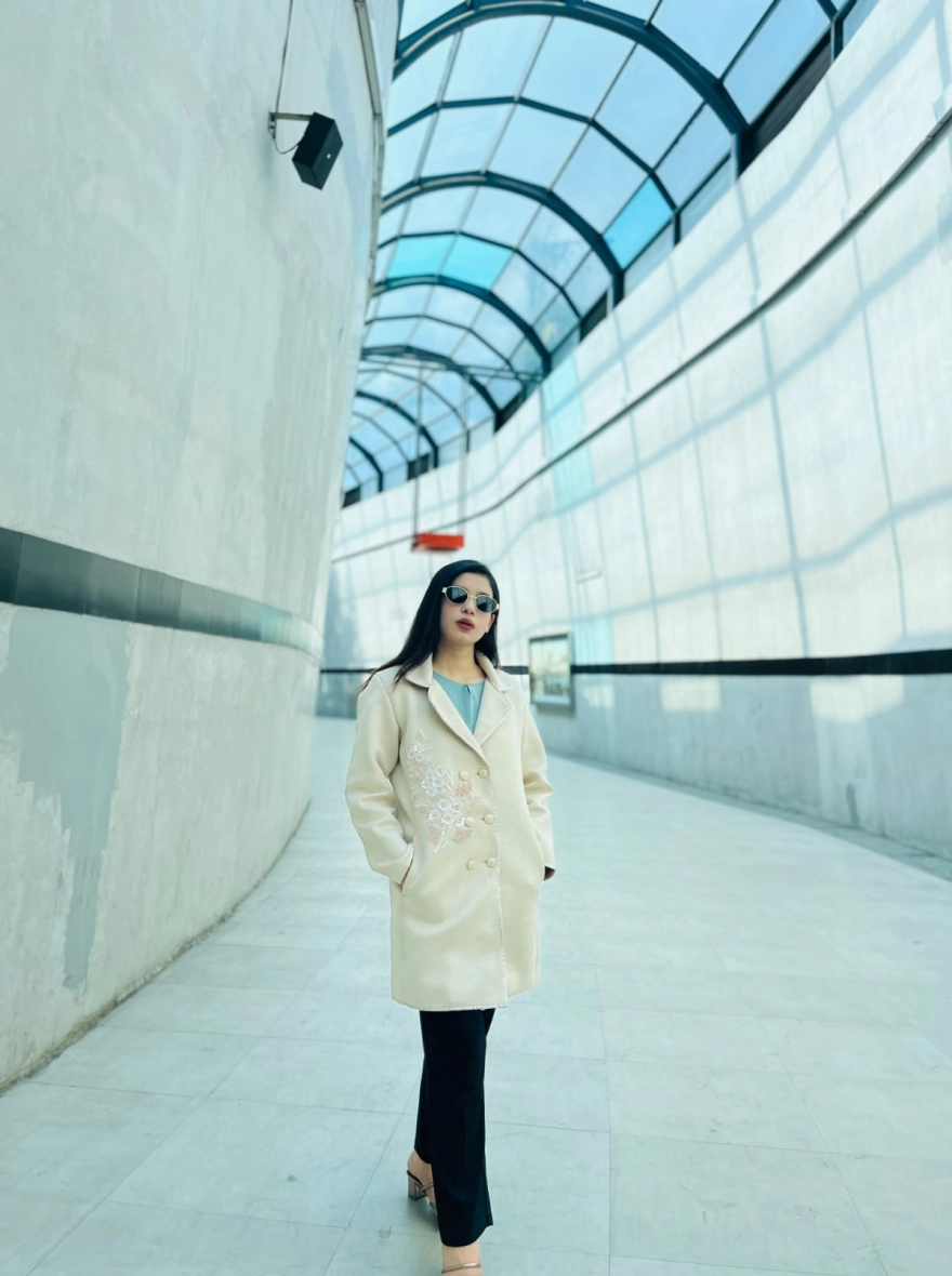 Premium winter long over court 