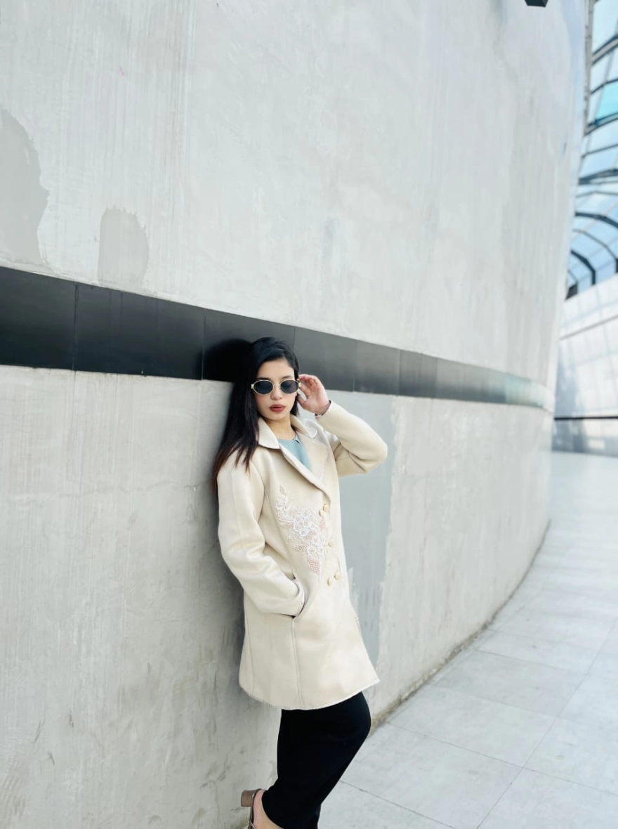 Premium winter long over court 