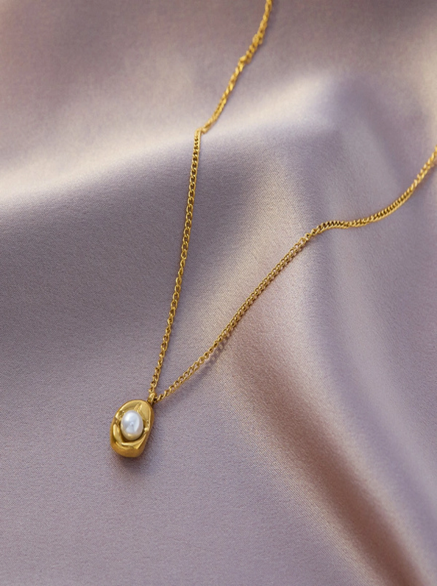 Gold-Plated Minimalist Pendant Necklace