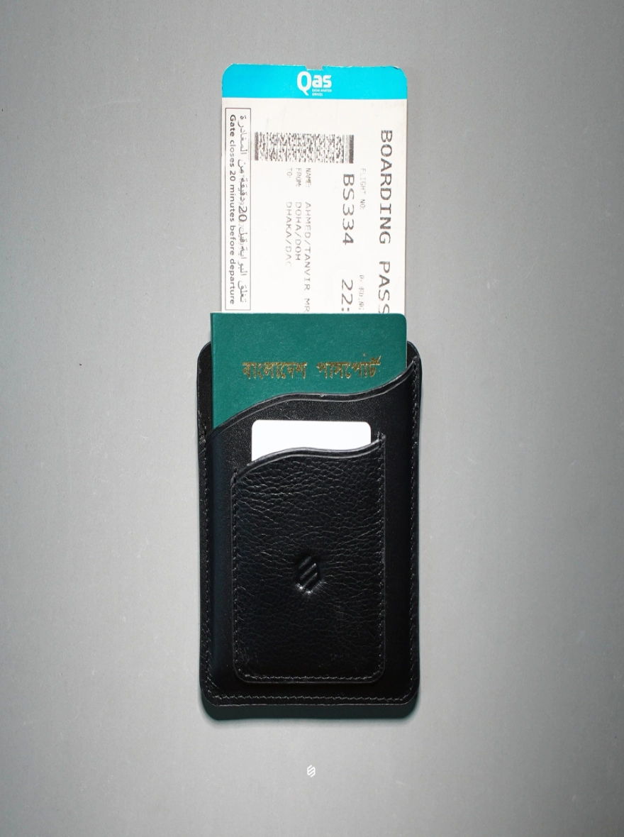 Bachelor Passport Holder