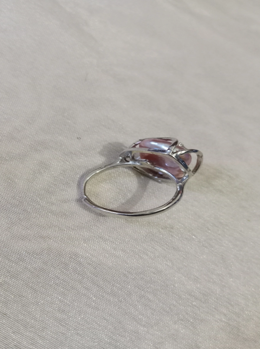 Mother Pearl Adjustable Finger Ring