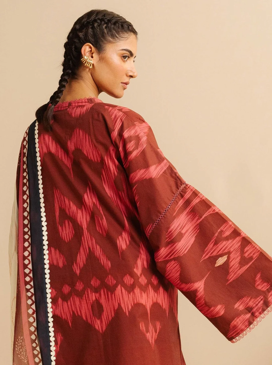 Pakistani Coco Print by Zara Shahjahan unstitched– Peach Floral Unstitched 3 Piece Suit