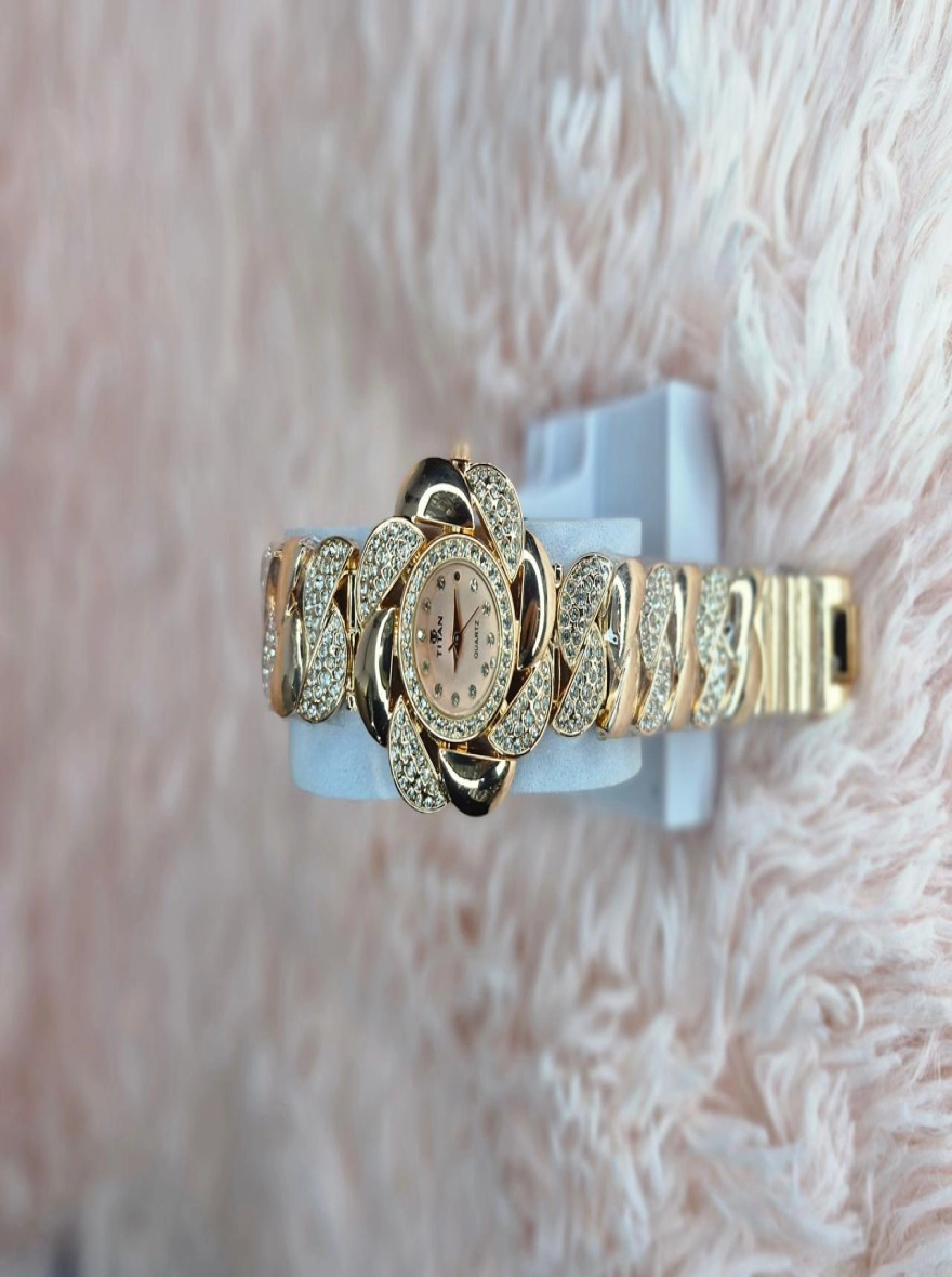 OLEVS Elegant Ceramic & Diamond Quartz Women’s Watch