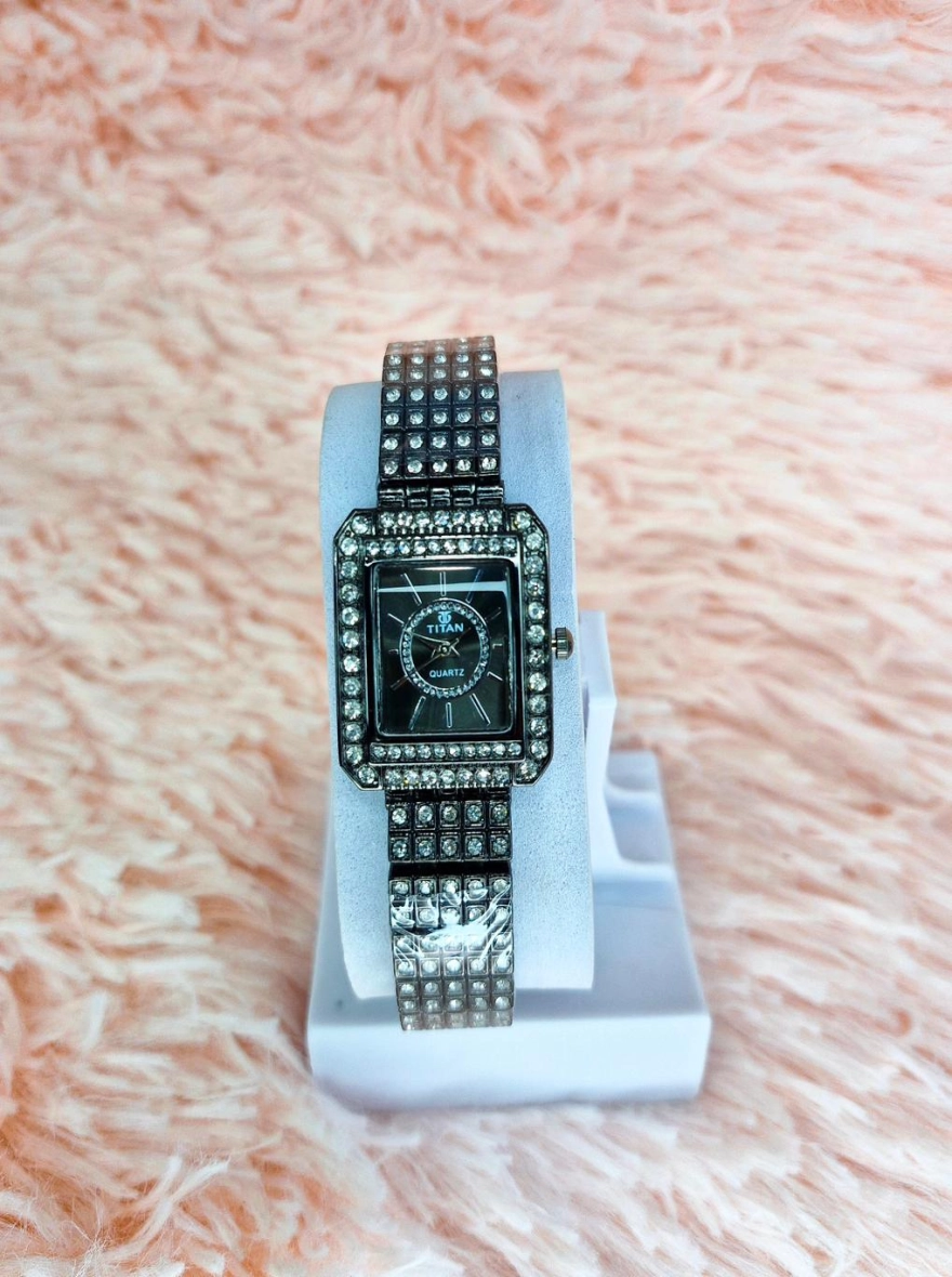 Titan Raga Showstopper Luxury Green Dial Gold Watch