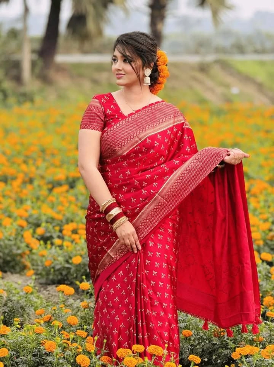 Premium Viral Japanese Silk Saree with Elegant Screen Print