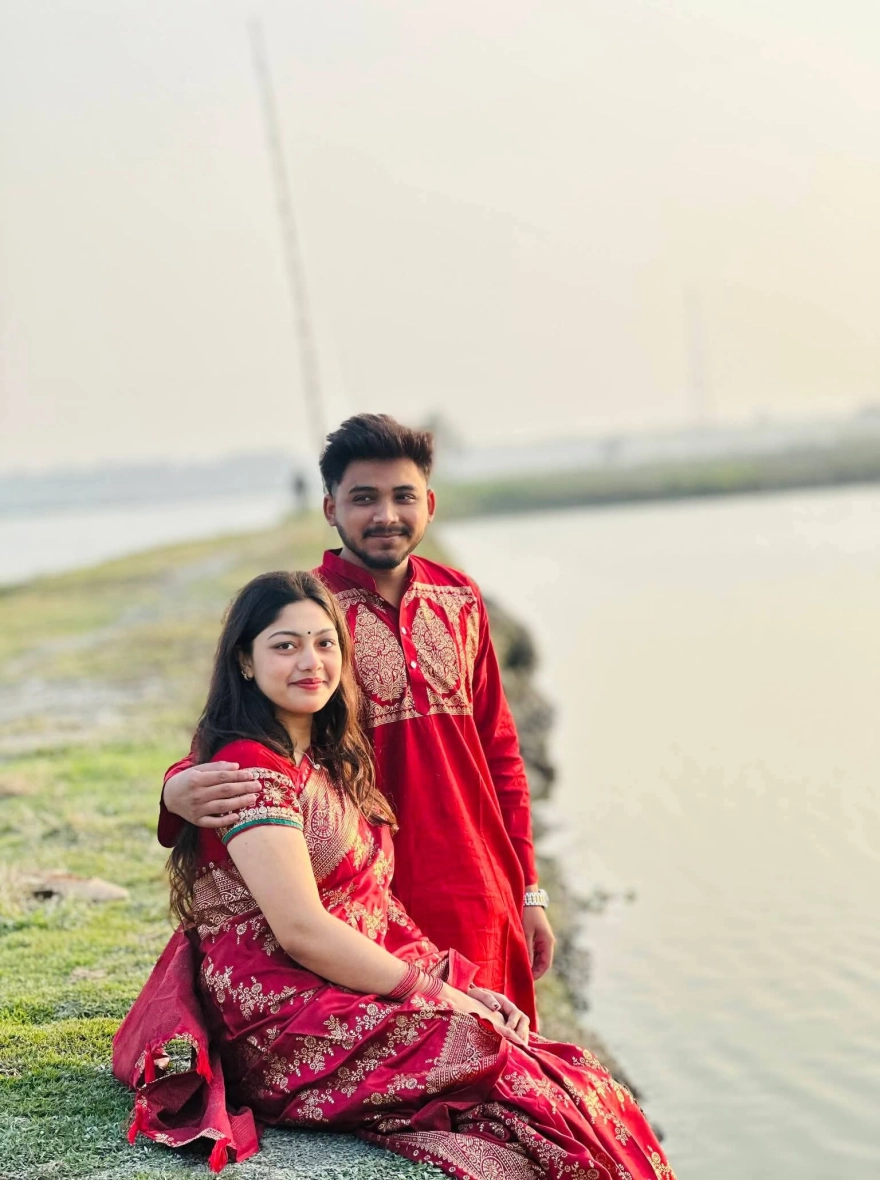 Couple Dress Collection – Saree  blouse & Panjabi