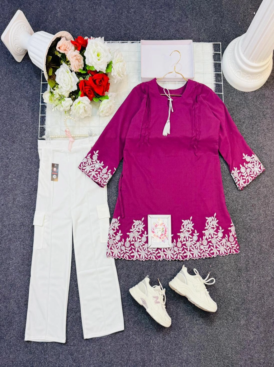 Toster Num Kurti & Cargo Pant Two-Piece Set