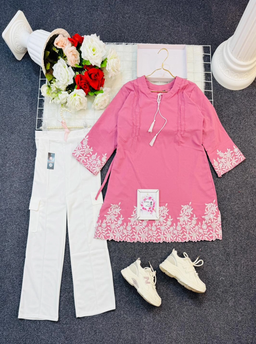 Toster Num Kurti & Cargo Pant Two-Piece Set