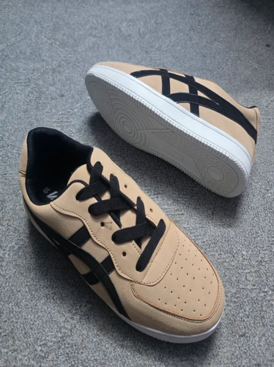 Classic Brown Mocha – Trendy Low Sneakers