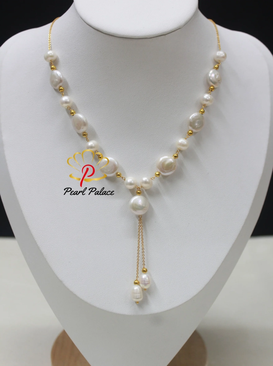 Rice pearl & coin pearl necklace .