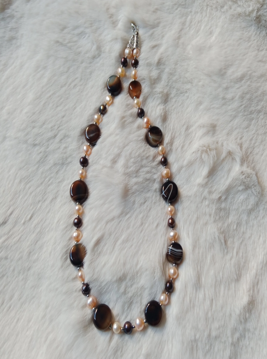Pearl & Stone Combination One Layer Necklace For Women 