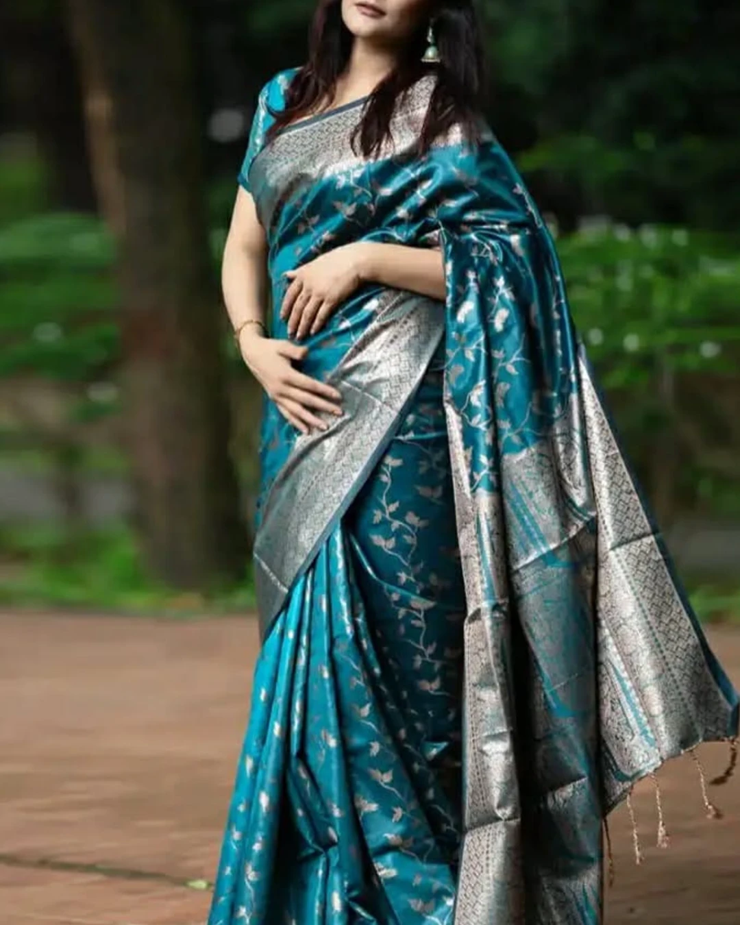 Luxurious Kanchipuram Soft Silk Katan Saree - Heritage Weave Edition