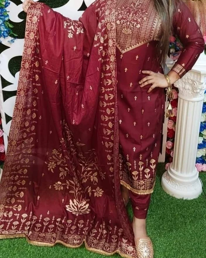 Deep Magenta Traditional Motif 3-Piece Salwar Kameez Suit