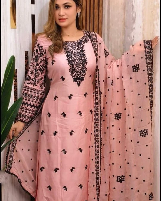 Off-White & Black Contrast Embroidered 3-Piece Salwar Kameez Suit