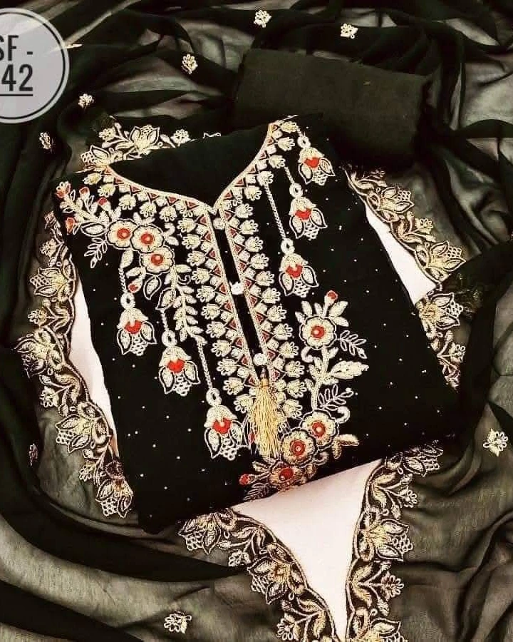 Emerald Grandeur Heavily Embroidered Georgette 4-Piece Set