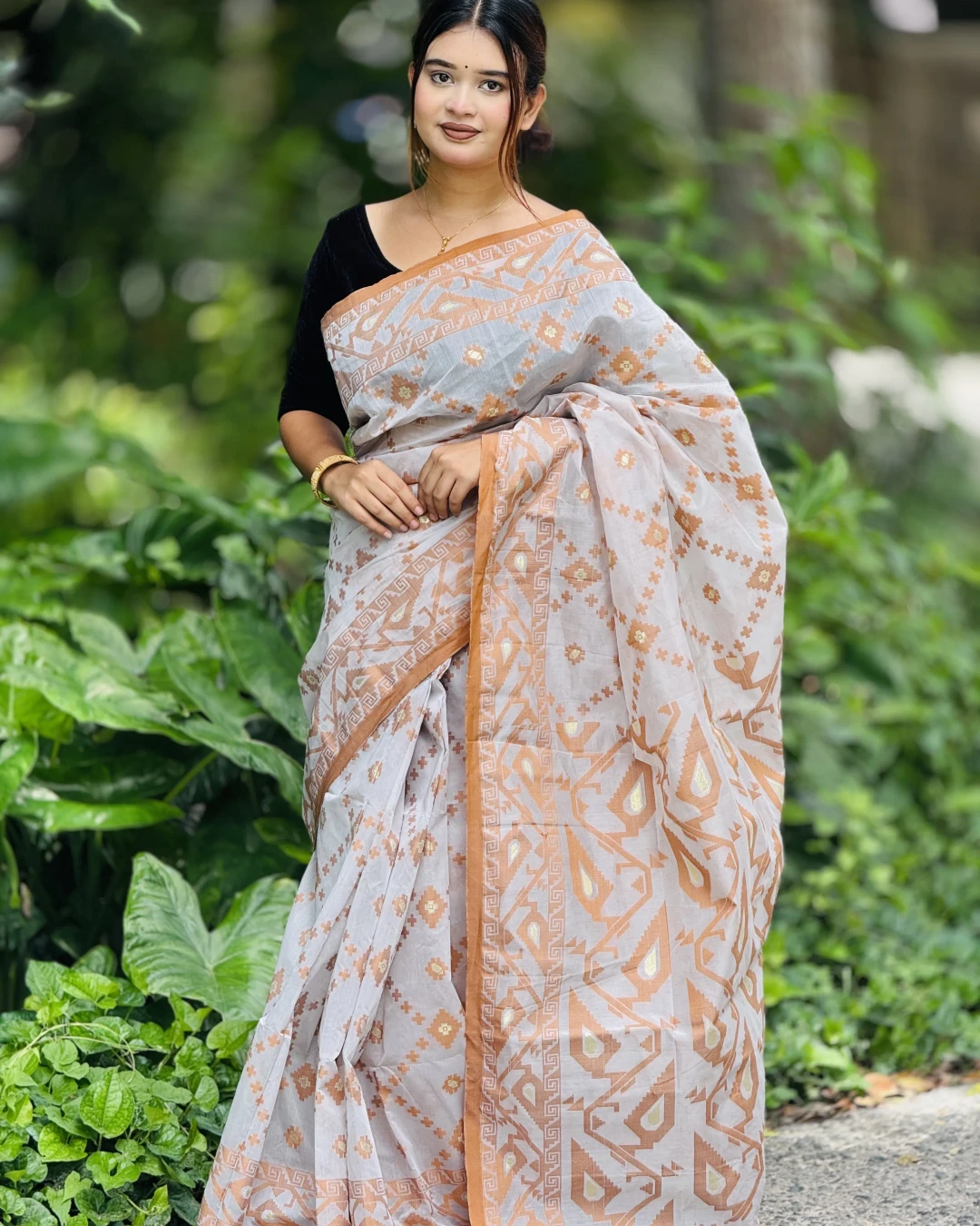 Sophisticated Tencel Silk Jamdani Saree – Modern Weave Edition