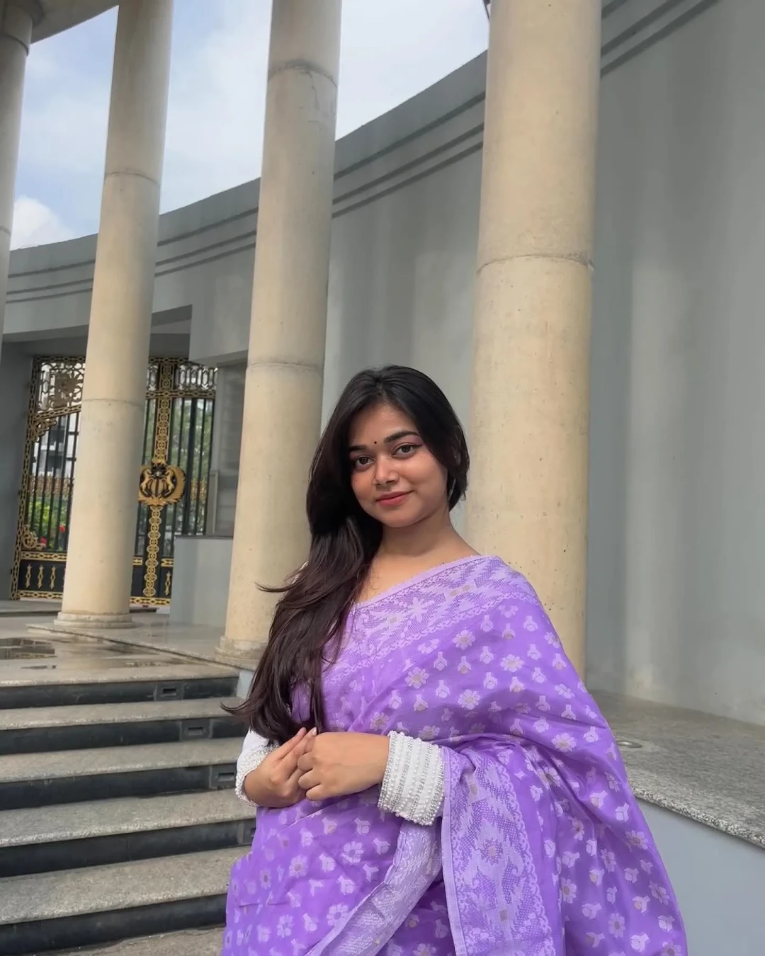 Elegant Lavender Matching Jamdani Saree – Floral Weave Edition