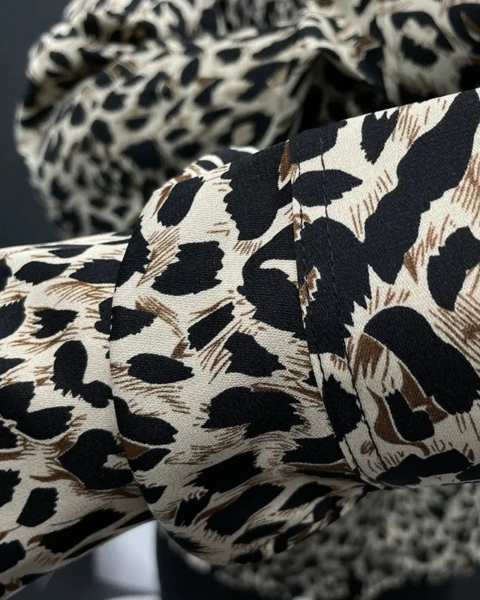 Garb “Tide” Series | Design-Sense Thickened Leopard Print Executive Shirt