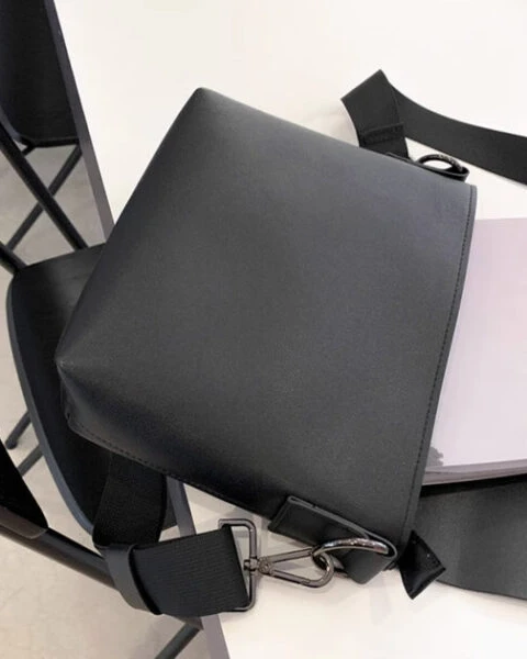 Garb Signature | Architectural Square Box Shoulder Bag