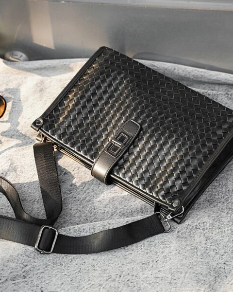 Garb Signature | Elite Architectural Leather Messenger Bag