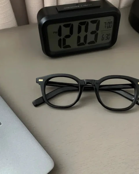 Premium Classic Square Eyeglass Frames – Gold Accent Edition