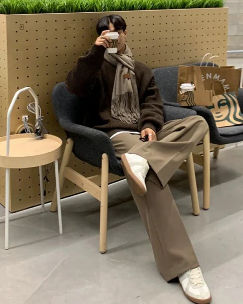 Premium Front Fold Wide-Leg Trousers