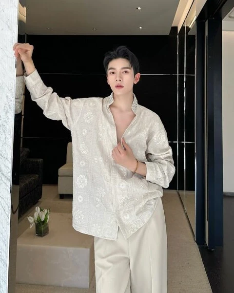 Premium Solid Color Embroidered Jacquard Shirt