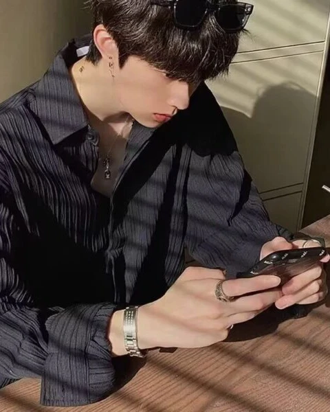 Premium Striped Pleated Long Sleeve Shirt