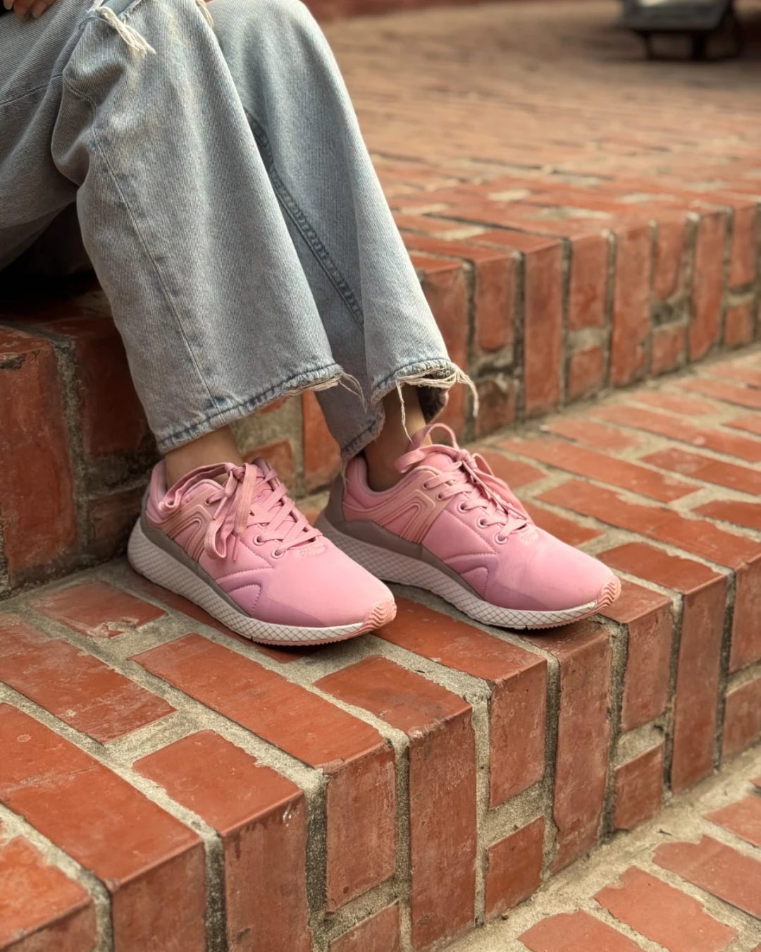 Aura SSL-5 Blush Performance Sneakers