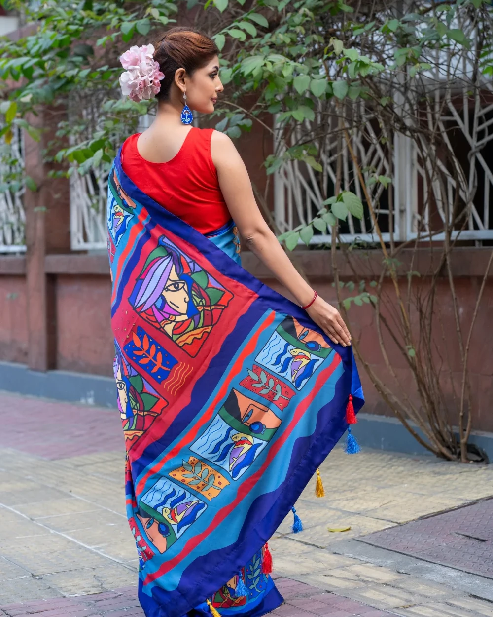 Nilanjona Saree