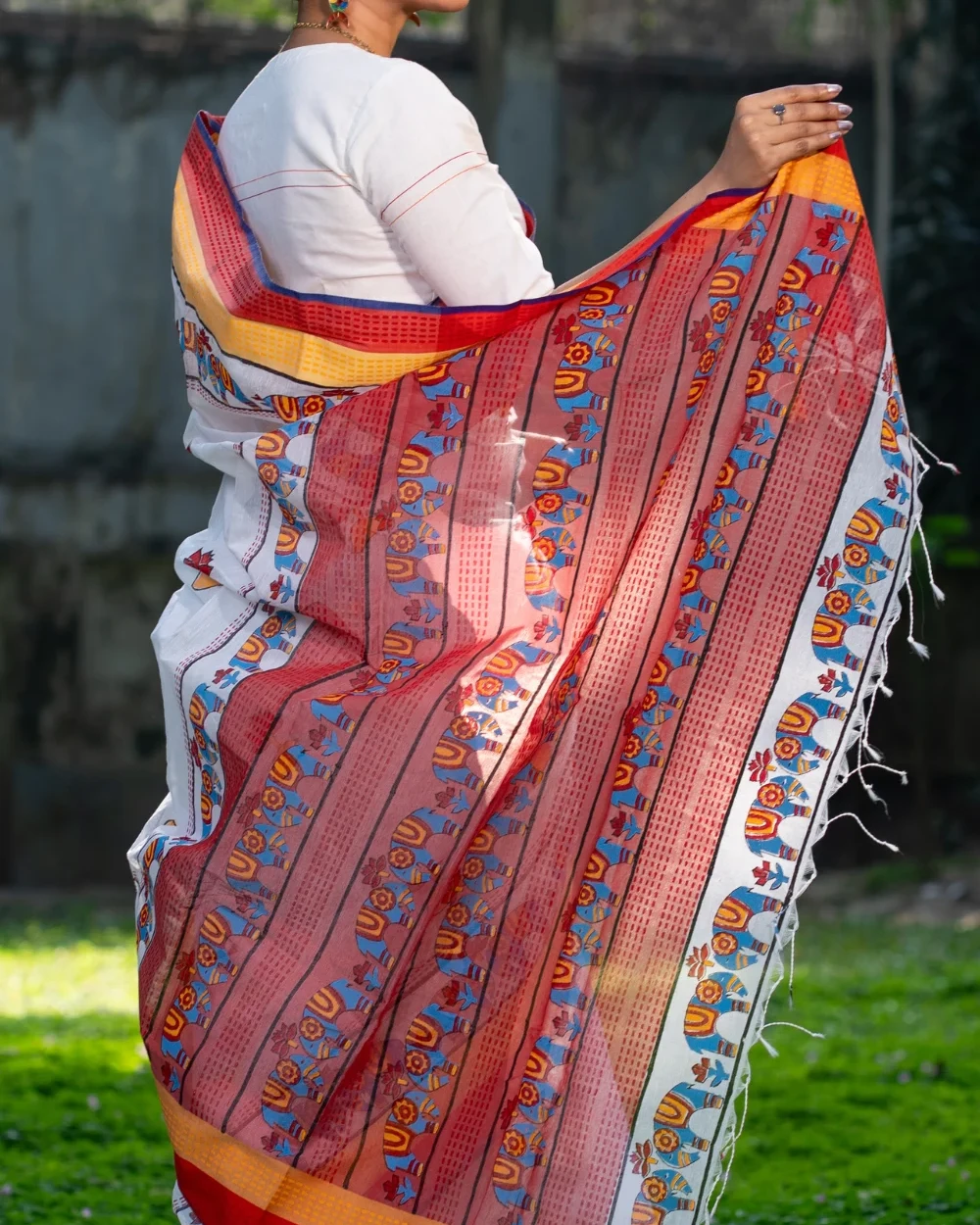 Parbon Saree