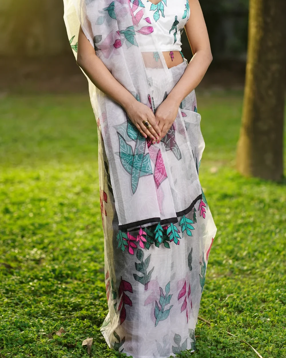 Rongin Jhora Pata Saree